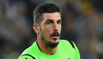 Simone Scuffet: La Resilienza di un Portiere Italiano